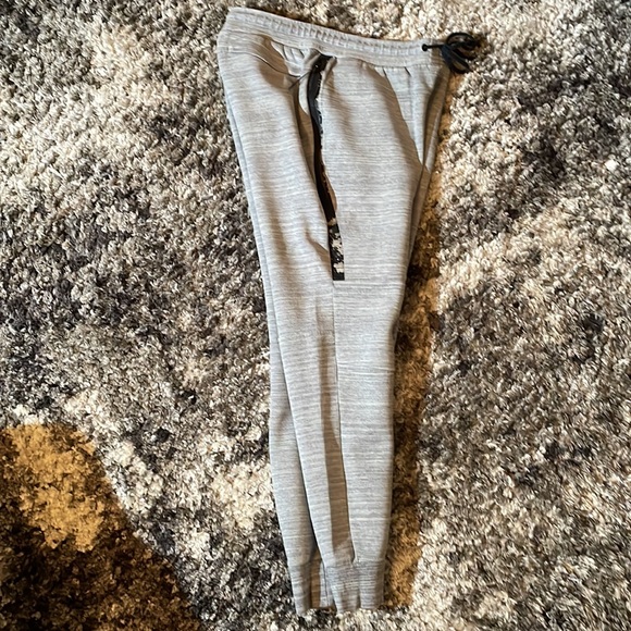 Nike Tech Fleece Joggers OG Gray Men’s sz Large - Picture 6 of 10